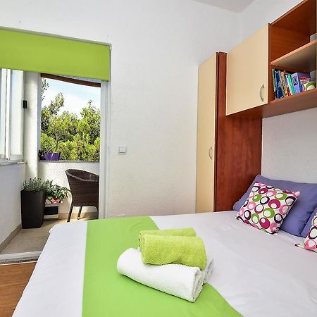 Apartment Borna Makarska Buitenkant foto