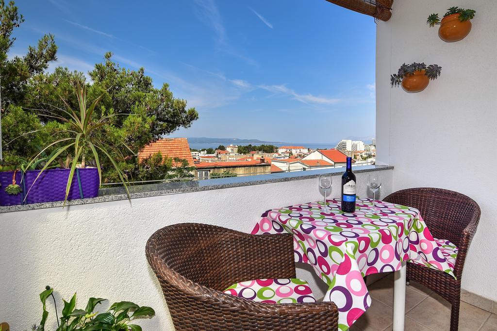 Apartment Borna Makarska Buitenkant foto